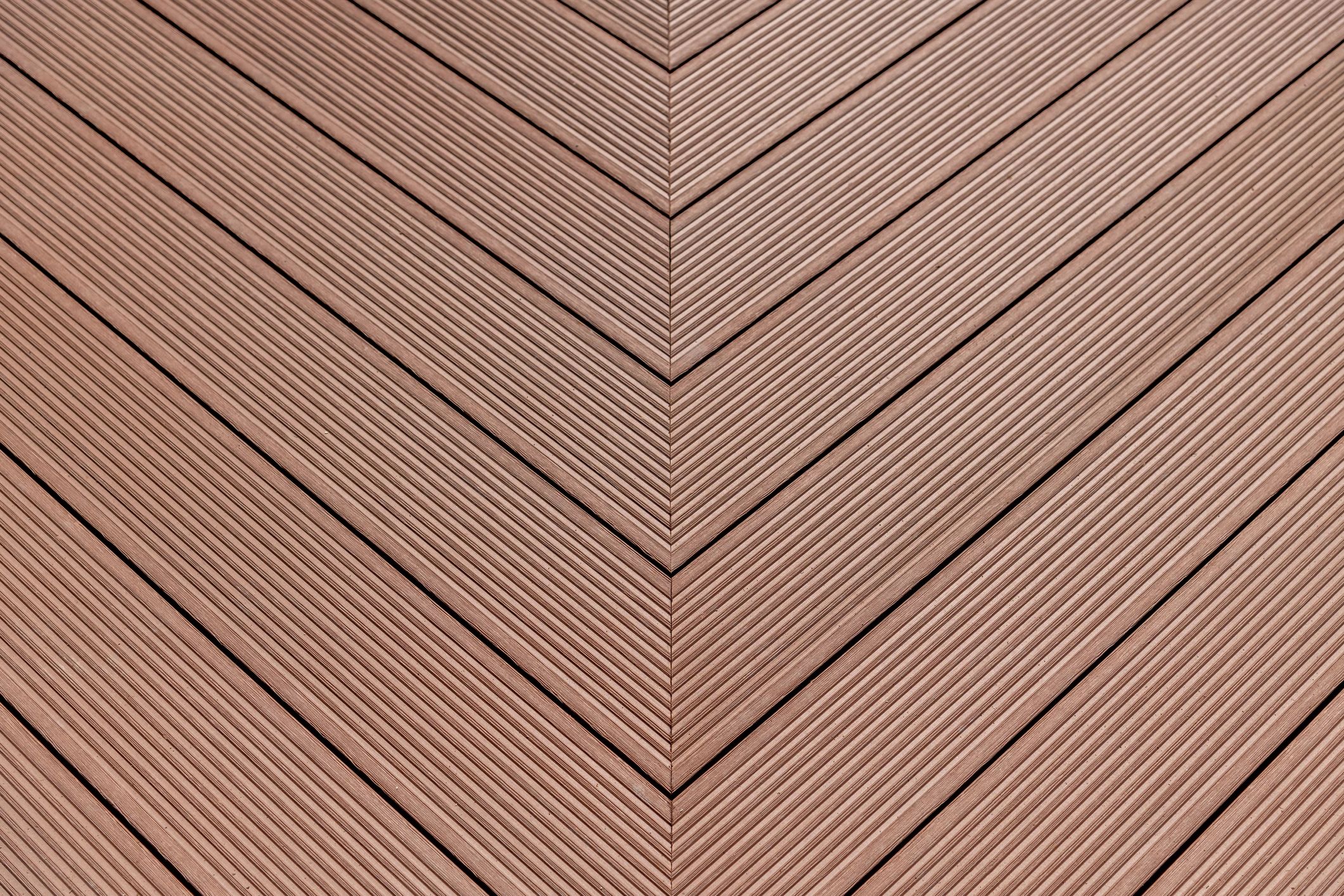 Commercial deck